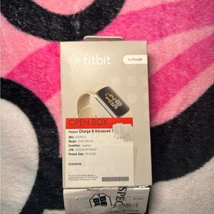 Fitbit Charge 6 Smartwatch - Cream